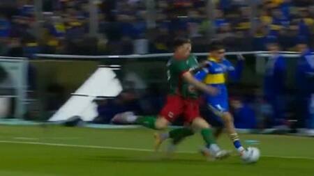 Patada en Agropecuario vs. Boca, NA