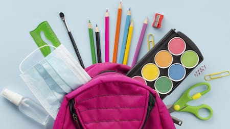 Útiles escolares. Foto: Unsplash.