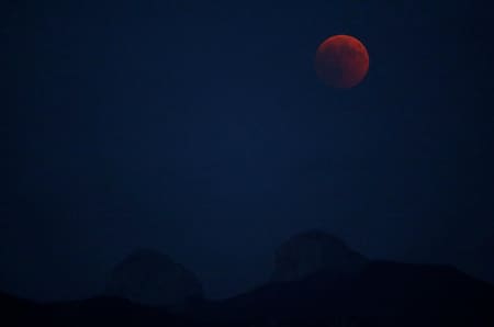 Luna de Sangre, Eclipse lunar, Suiza, Reuters