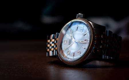Investigan contrabando de relojes. Foto: Unsplash.