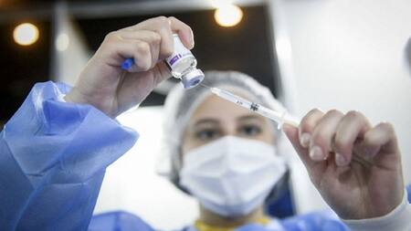 Vacunación contra el covid. Foto: Télam