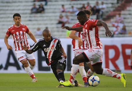 River vs. Unión (NA)