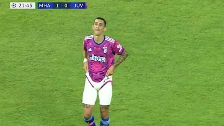 Lesión de Di María en partido de Champions