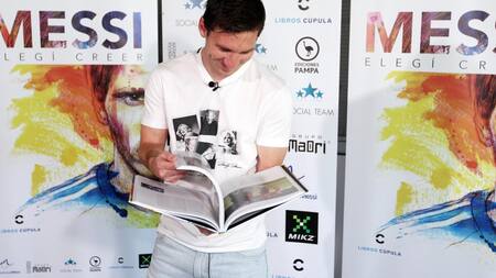 Messi en la presentación del libro "Messi, elegí creer". Foto: Télam.