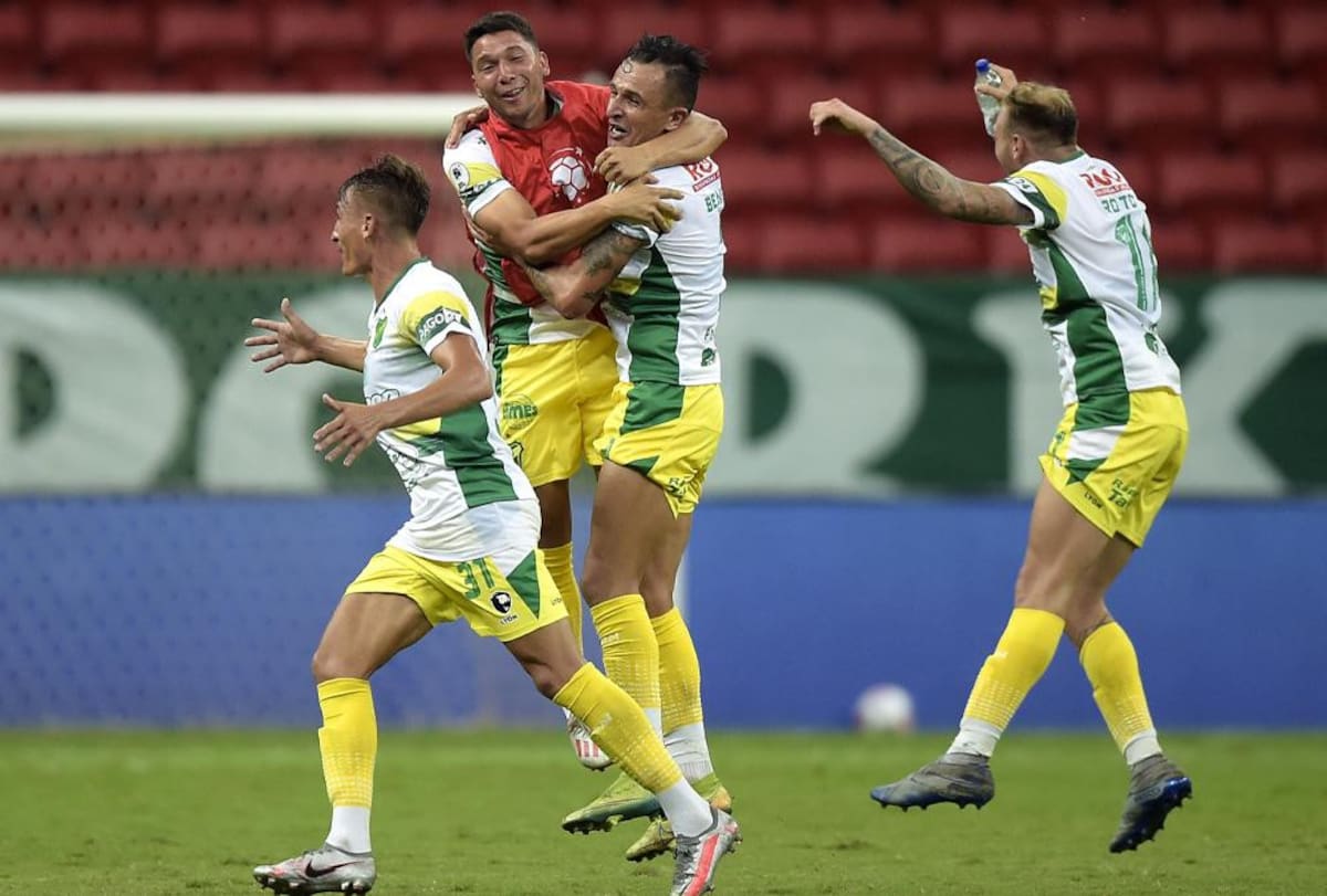 Defensa y Justicia, campeón de Recopa Sudamericana, fútbol argentino, NA