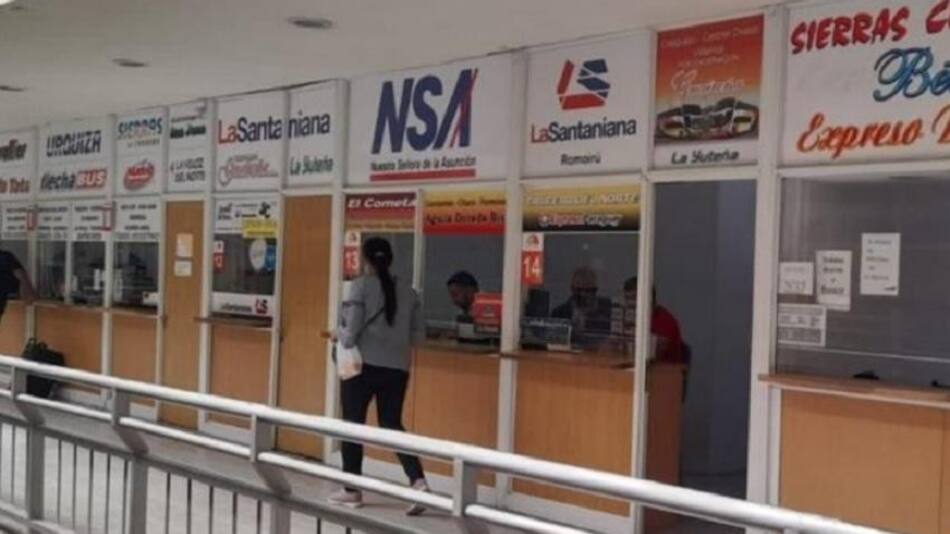 Desarticularon una banda que vendía PCR truchos junto a pasajes de micro