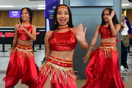 Fans esperaban a Shakira en Barranquilla, Colombia. Foto: EFE/Aleidys Coll