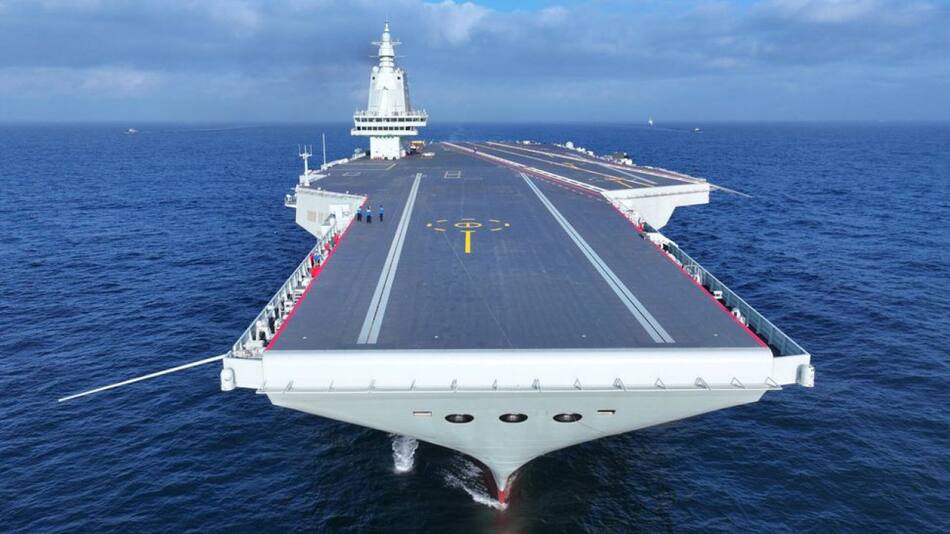 Portaaviones chino. Foto: Ministerio de Defensa chino.