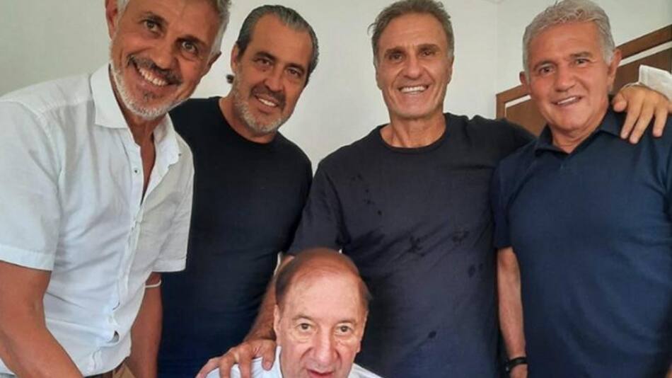 Carlos Bilardo y campeones del 86, foto NA