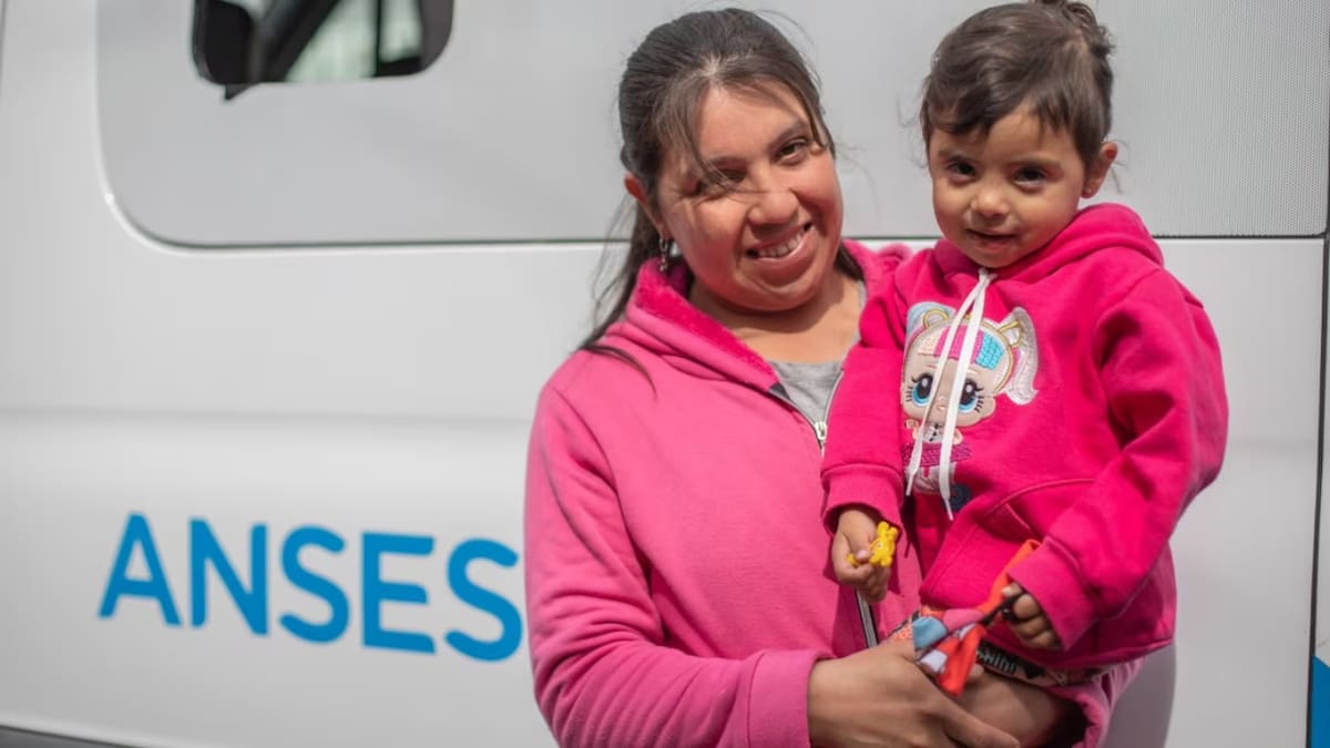 ANSES confirmó el aumento y los nuevos límites para cobrar asignaciones familiares.