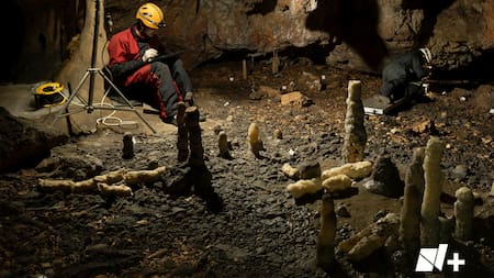 Un equipo de arqueólogos de la La Garma descubrió una de las viviendas paleolíticas mejor conservadas del mundo en Santander, España. Foto: Twitter
