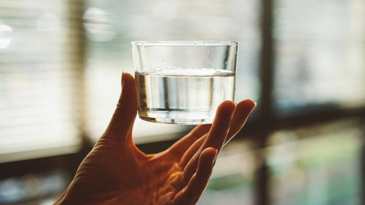 Vaso de agua. Foto: Unsplash.