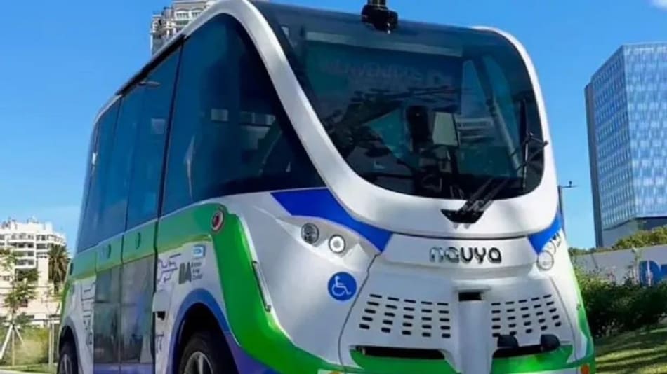 Colectivo eléctrico en Buenos Aires. Foto: NA.