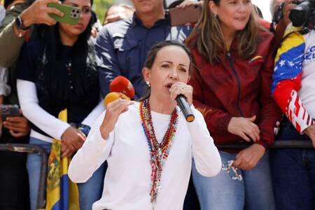 Corina Machado, marcha opositora en Venezuela. Foto: Reuters
