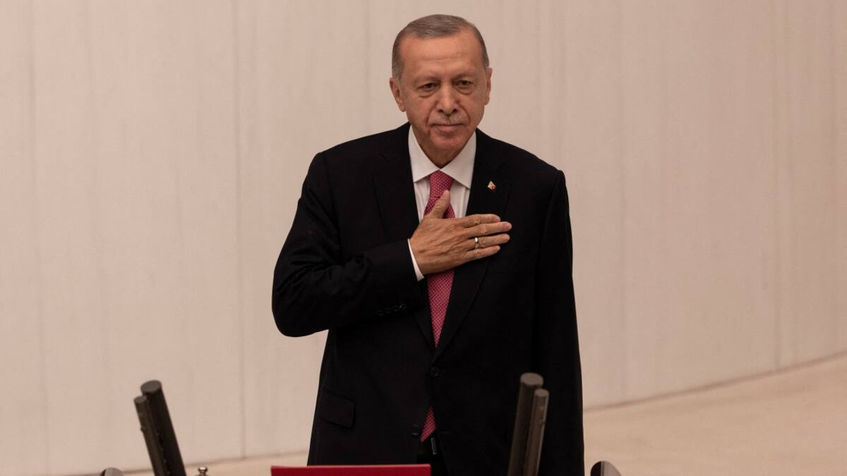 Erdogan asume como presidente ante el Parlamento en Ankara