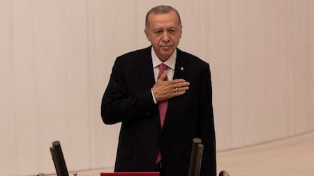 Erdogan asume como presidente ante el Parlamento en Ankara