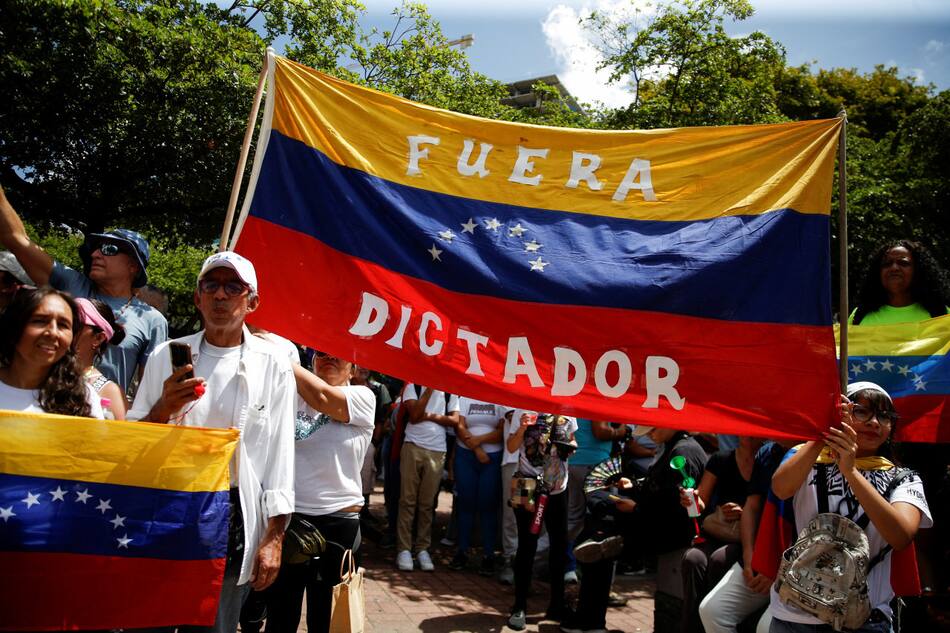 Marcha opositora en Venezuela. Foto: Reuters