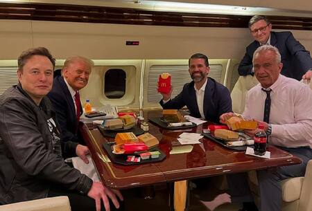 Donald Trump, Robert Kennedy Jr. y Elon Musk promocionando McDonalds. Foto: Instagram @donaldjtrumpjr.