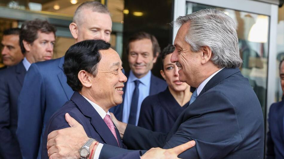 Alberto Fernández con Qu Dongyu, director general de la Organización de las Naciones Unidas para la Alimentación y la Agricultura (FAO), NA