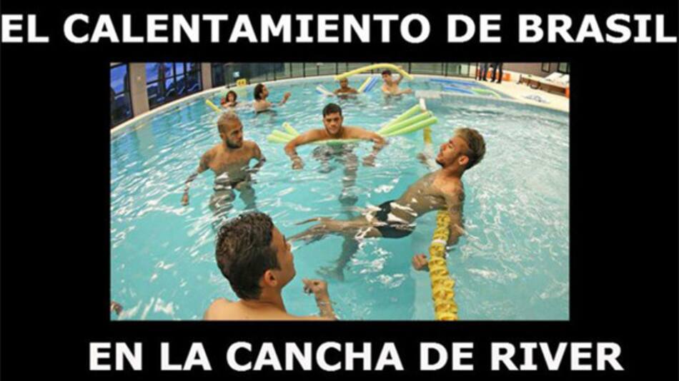 Memes por la inundación del Monumental