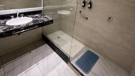 Hotel San Carlos, San Antonio de Areco.