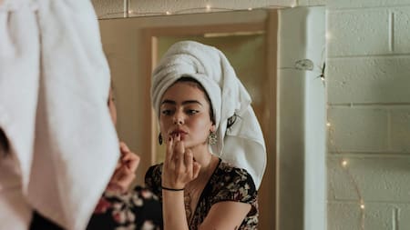 El fenómeno 'no make up' y su impacto cultural. Foto: Unsplash.