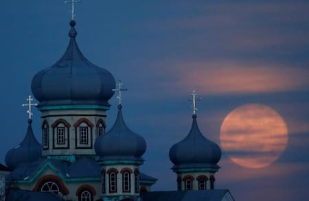 Luna de Nieve, Reuters