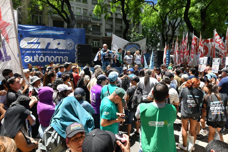 Marcha de gremios por el Salario Minimo, Vital y Móvil