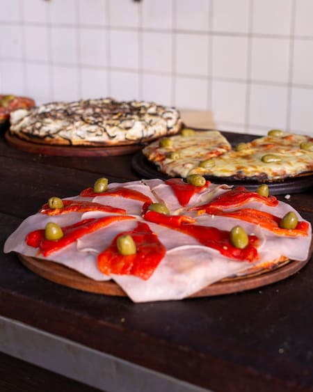 Variedades de pizza. Foto: Instagram @angelin.pizzeria