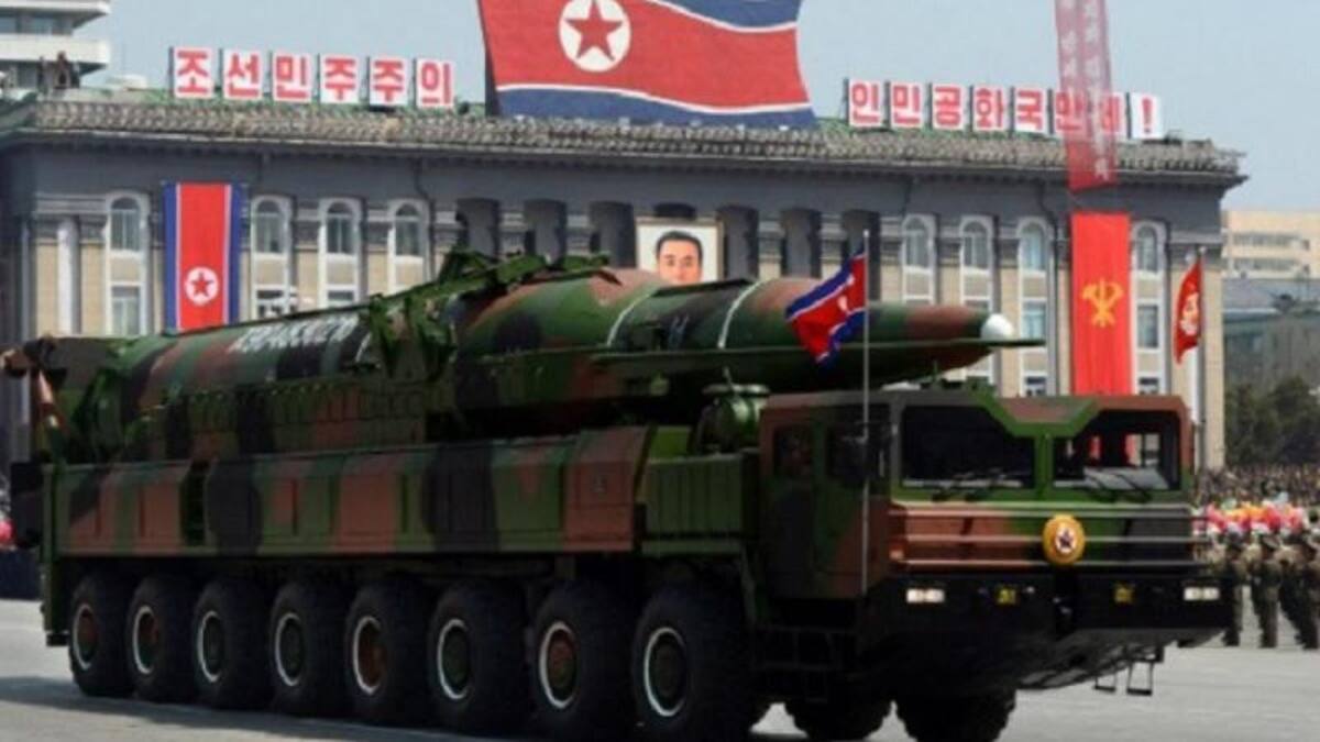 Corea del Norte lanzó dos misiles balísticos al mar de Japón