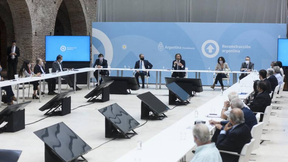 Cafiero junto a los gremios en Casa Rosada, NA