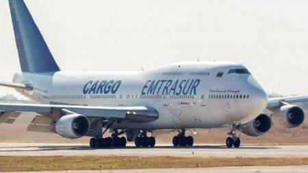 Tribunal de EEUU ordenó el decomiso del avión venezolano-iraní varado en Ezeiza