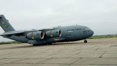 Avión de la seguridad de Estados Unidos por la seguridad de Trump