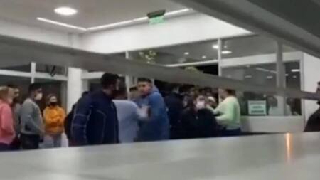 Batalla campal en hospital de Moreno