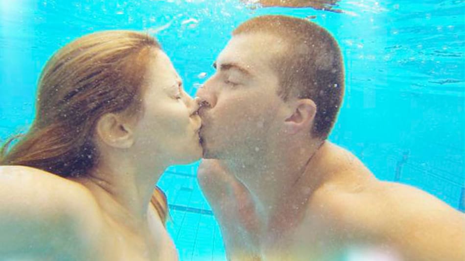 Sexo en piscina