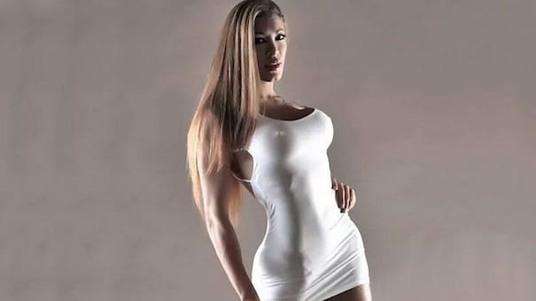 Pamela Pombo hot: el excitante topless de la vedette