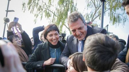 Sergio Massa inauguró la Ciudad de los Deportes de Solano en el municipio de Quilmes junto a Mayra Mendoza. Foto: NA.