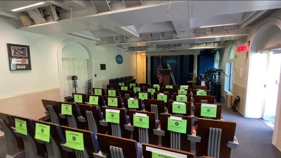 Sala de prensa de la Casa Blanca en pandemia