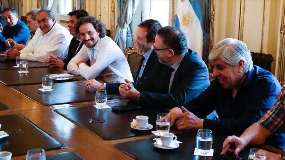 Gobierno reunión con gremios, Casa Rosada