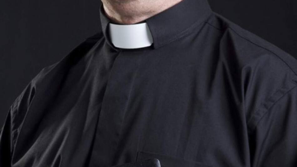 Sacerdote, iglesia, cura, religión