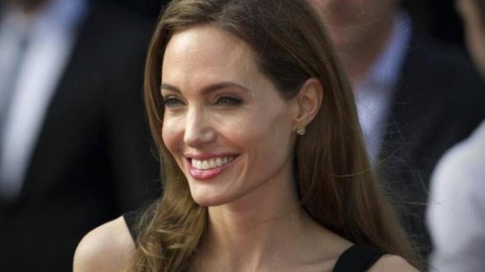 Angelina Jolie premiada por sus aportes al cine