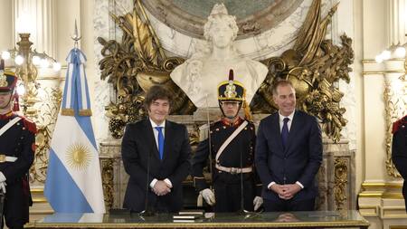 Javier Milei y Diego Santilli.