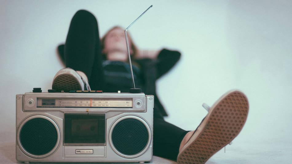 Música, auriculares, canciones. Foto: Unsplash.