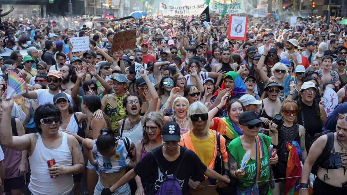 Marcha Federal LGBTIQ+ Antifascista y Antirracista. Foto: Reuters/Cristina Sille