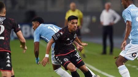 Copa Libertadores, Sporting Cristal vs Huracán. Foto: NA.