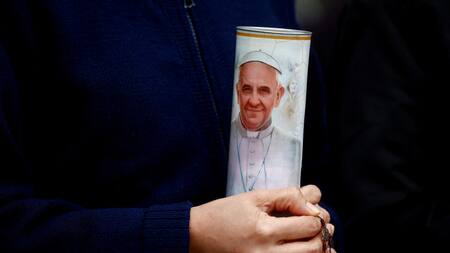 Cadena de oración por la salud del Papa Francisco. Foto: REUTERS.