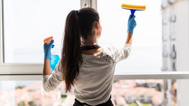 Ni Virgo, ni Capricornio: cuál es el signo del zodíaco que destaca por su obsesión por la limpieza