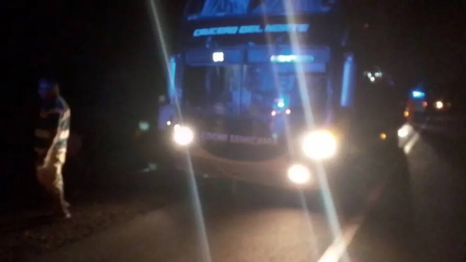 Un mecánico murió aplastado por un micro de larga distancia en Misiones. Foto: Gentileza El Territorio.