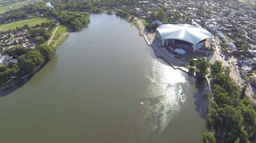 Cuna de la provoleta: el pueblito serrano que inventó la guarnición ideal de los asados argentinos