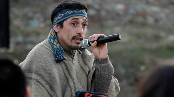 Jones Huala fue trasladado al penal de Esquel mientras se formaliza la extradición a Chile